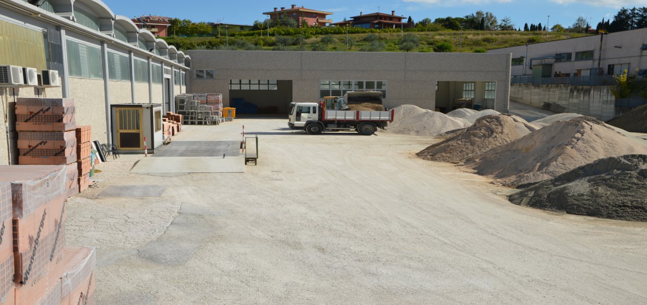 materiale per edilizia a Coriano di Rimini